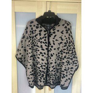 Nicole Miller Poncho Sweater Womens Black Tan‎ S Animal Print Fall Casual Travel